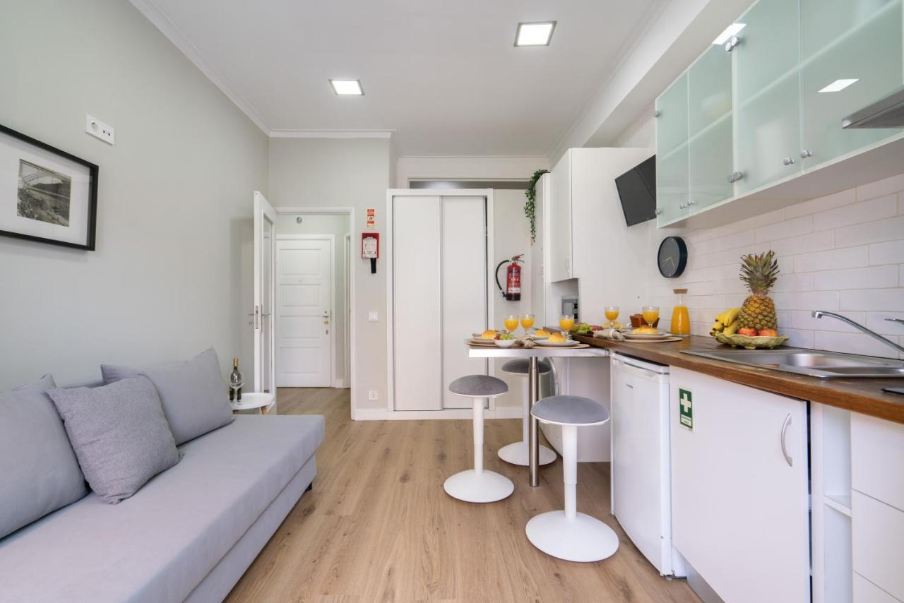 Host Wise - Modern Flats With Stunning Terrace Or Balcony - Central Location Порто Екстериор снимка